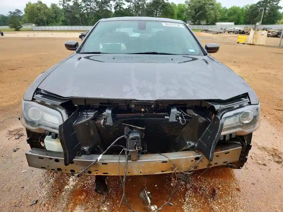 2C3CCABG8MH626437 2021 CHRYSLER 300-4