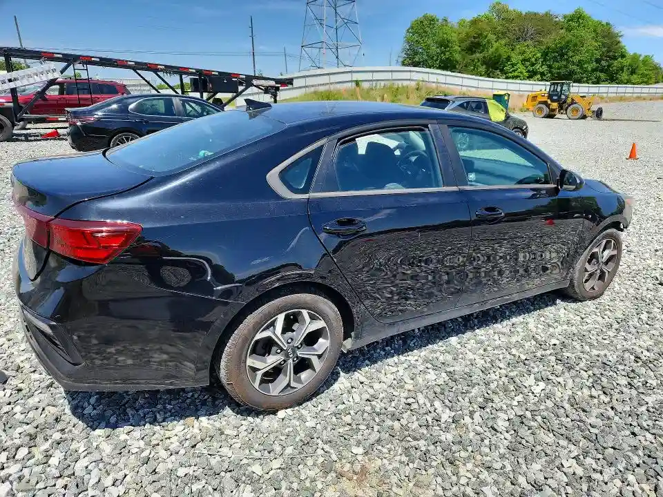 3KPF24AD5KE064414 2019 KIA FORTE LXS-2