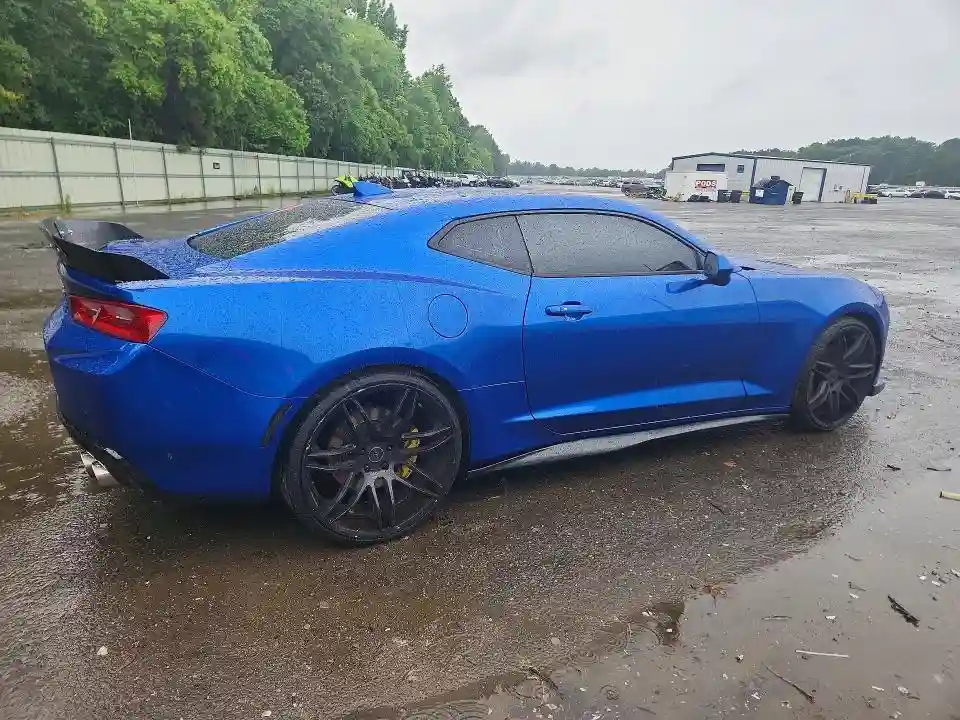 1G1FH1R70J0123106 2018 CHEVROLET CAMARO-2