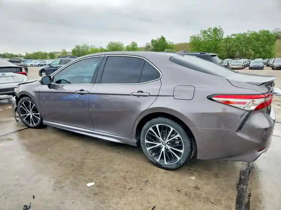 4T1B11HK6KU714725 2019 TOYOTA CAMRY-1