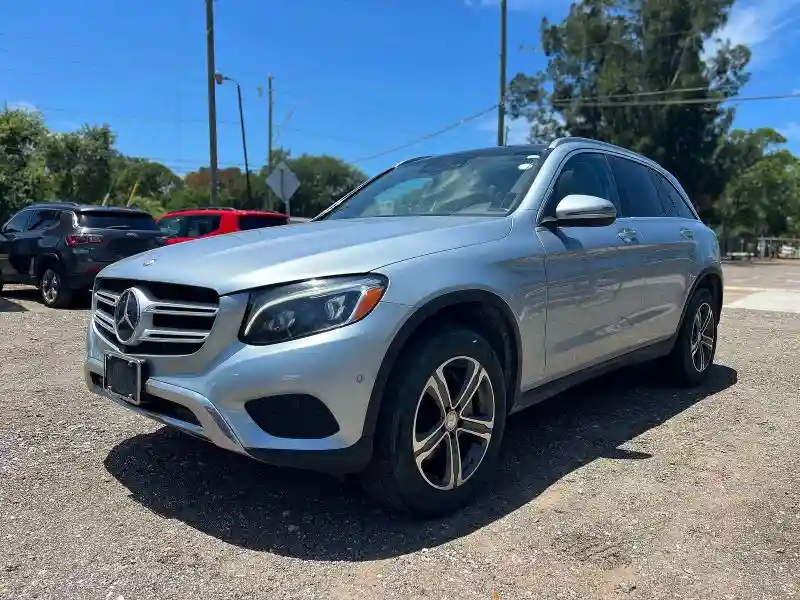 WDC0G4KB0HF140697 2017 MERCEDES-BENZ GLC-CLASS-1