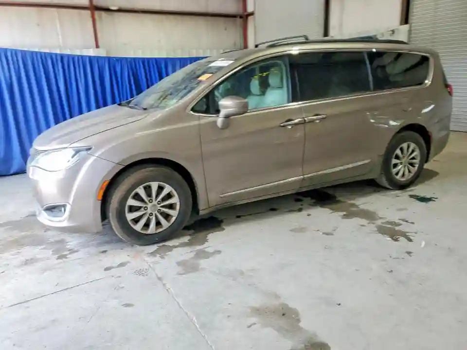 2C4RC1BG4HR733698 2017 CHRYSLER PACIFICA-0