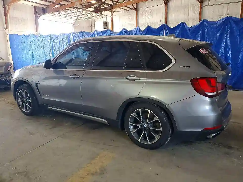 5UXKT0C50J0W02064 2018 BMW X5-1