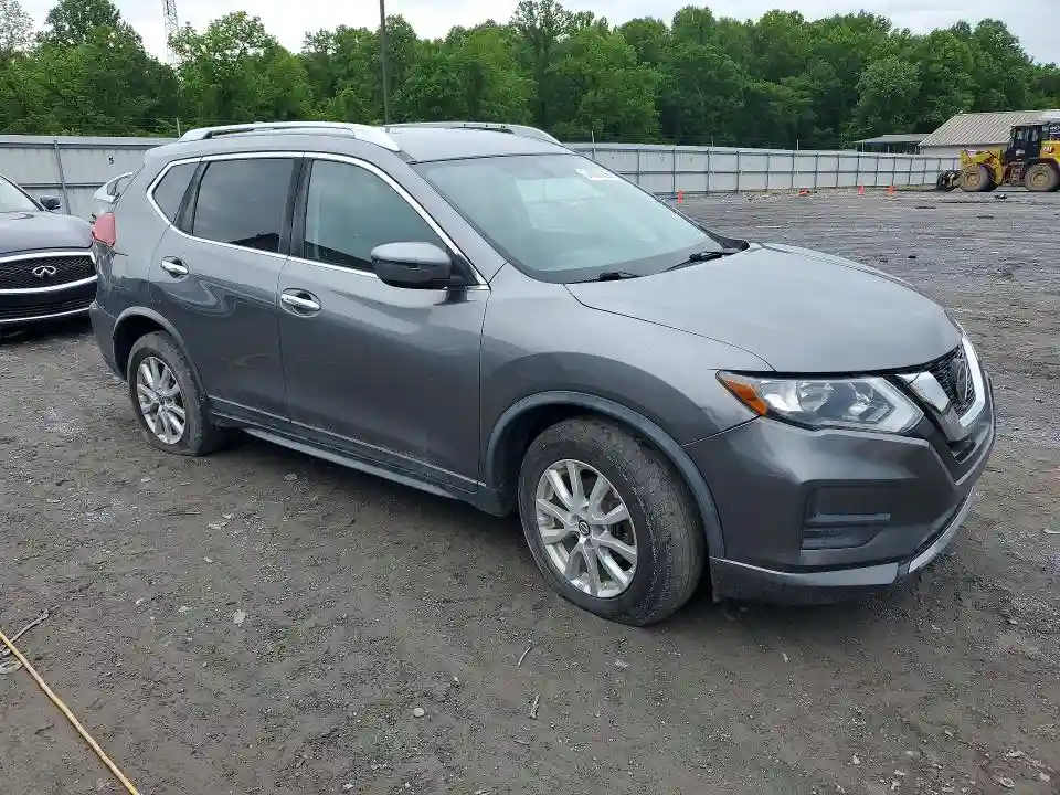 KNMAT2MT7JP536321 2018 NISSAN ROGUE-3