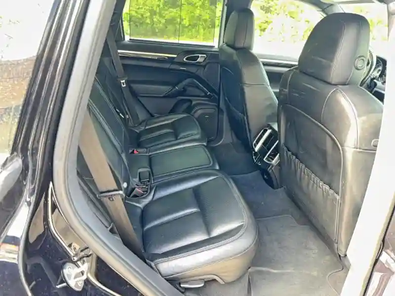 WP1AE2A29GLA17811 2016 PORSCHE CAYENNE-5