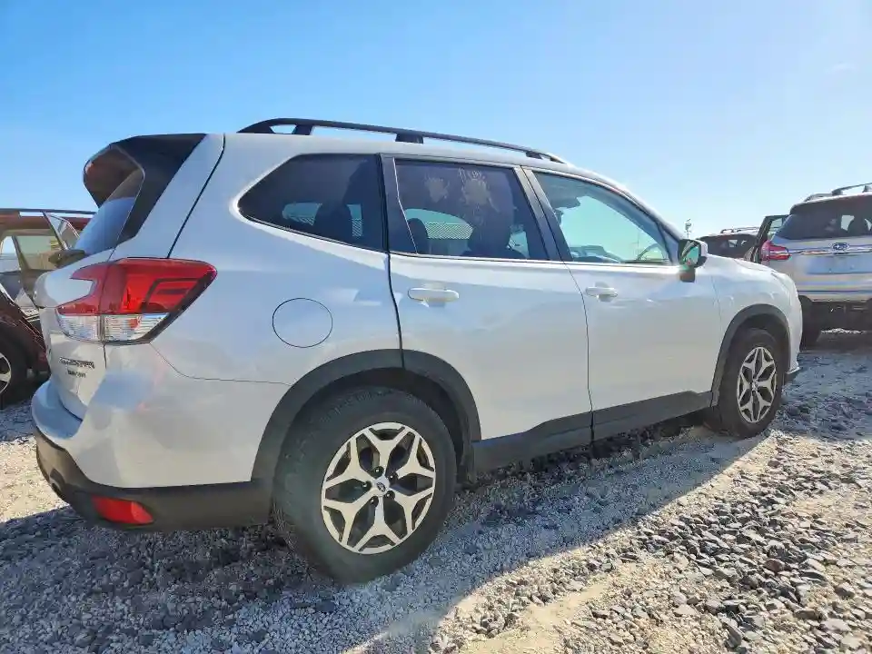 JF2SKADC2RH469393 2024 SUBARU FORESTER-2