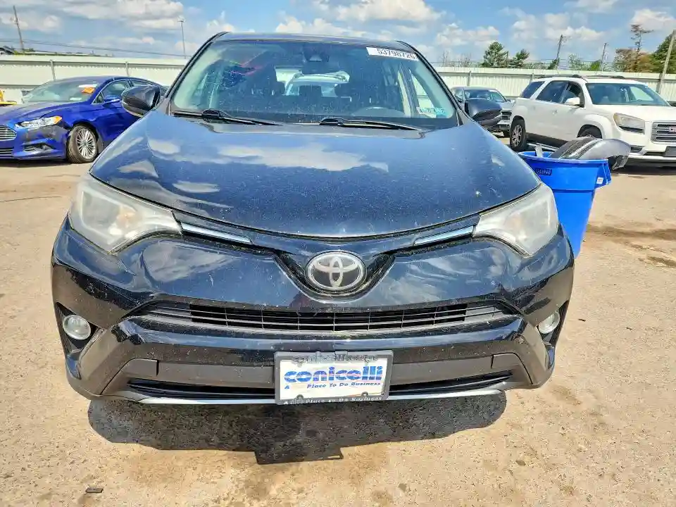 2T3RFREV8JW706080 2018 TOYOTA RAV4-4