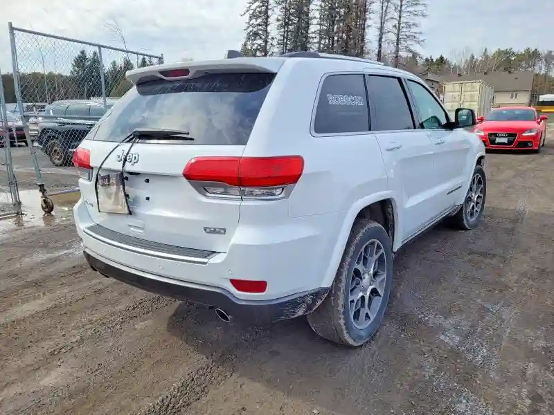 1C4RJFBG0JC132497 2018 JEEP CHEROKEE-3