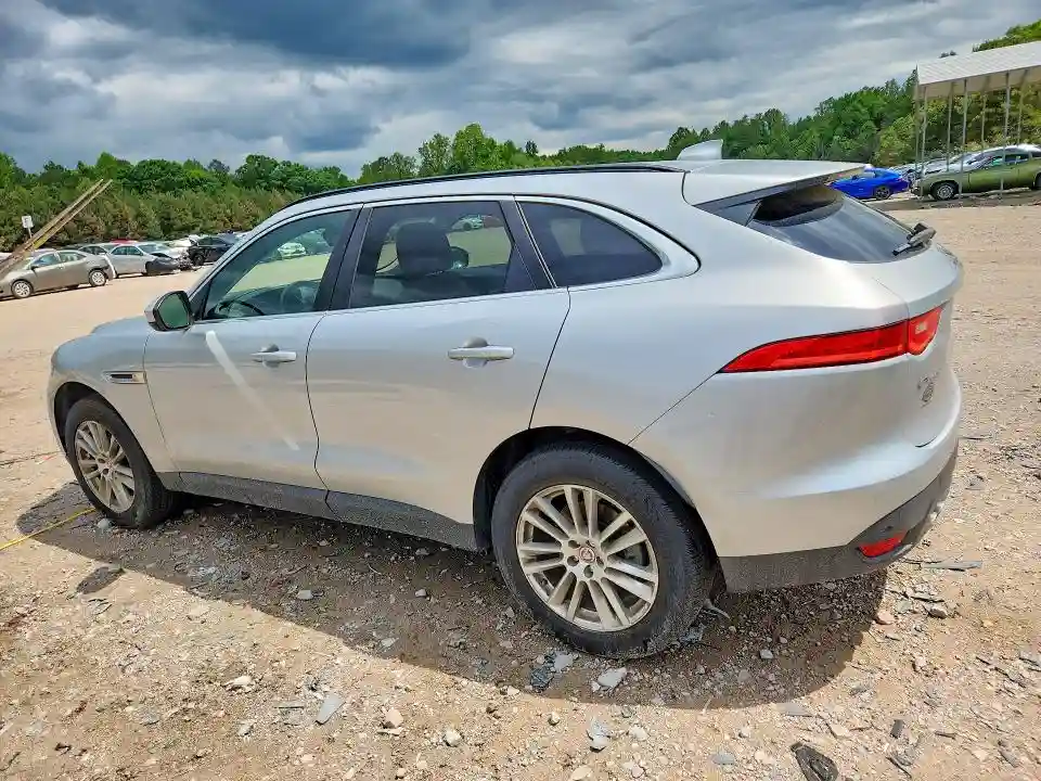 SADCK2BN1HA099918 2017 JAGUAR F-PACE-1
