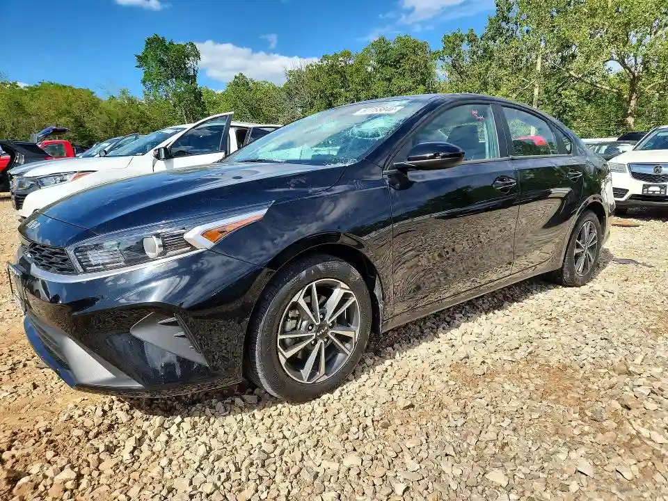3KPF24ADXPE669892 2023 KIA FORTE-0
