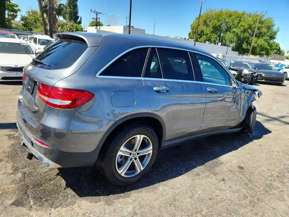 WDC0G4KB1JV092929 2018 MERCEDES-BENZ GLC-CLASS-2