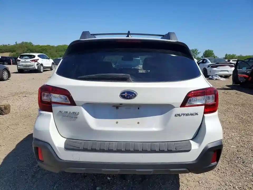 4S4BSAKC9J3249876 2018 SUBARU OUTBACK-5