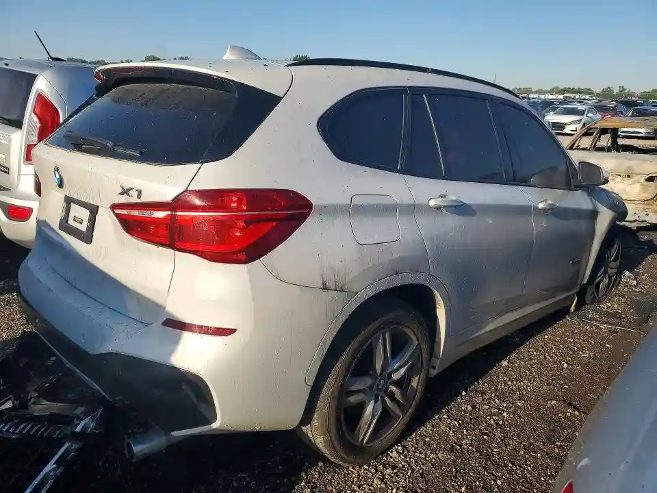 WBXHT3C31H5F80025 2017 BMW X1-2