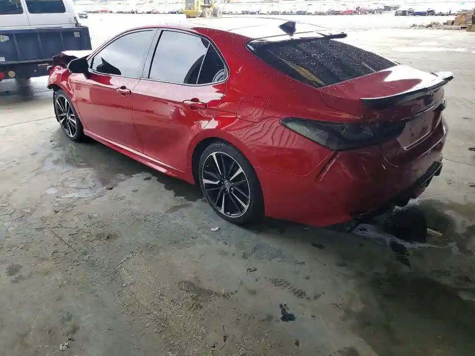 4T1B61HK2KU160102 2019 TOYOTA CAMRY-1