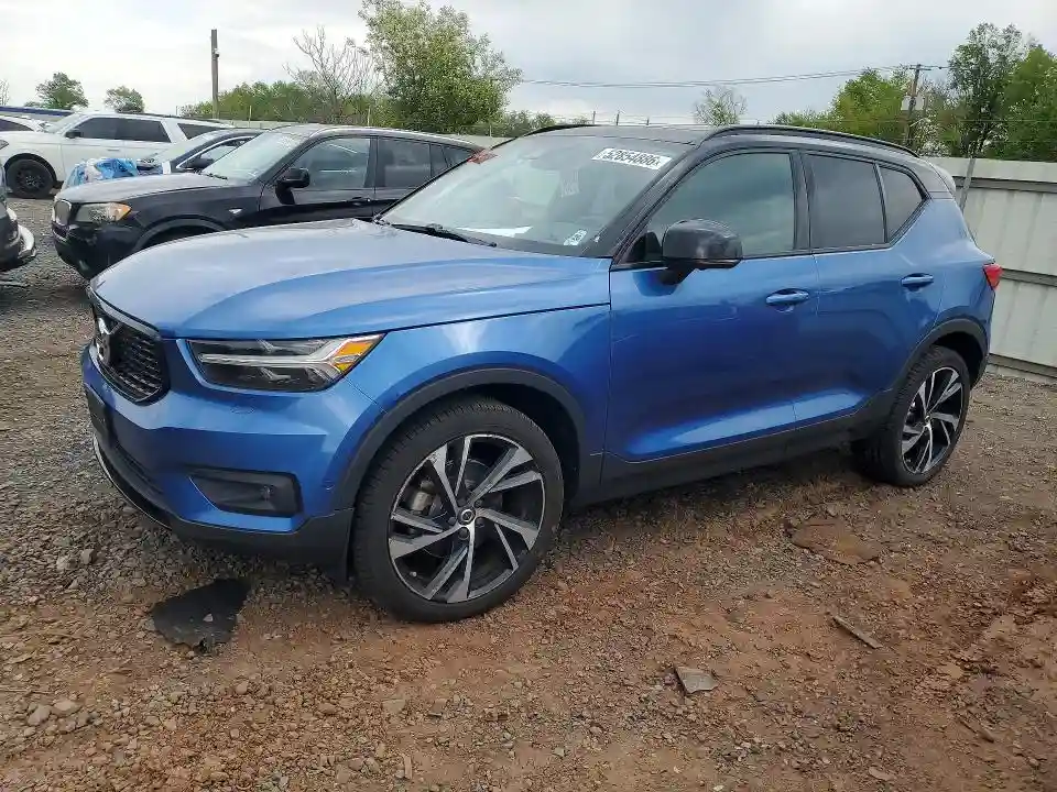 YV4162UM7M2465605 2021 VOLVO XC40-0