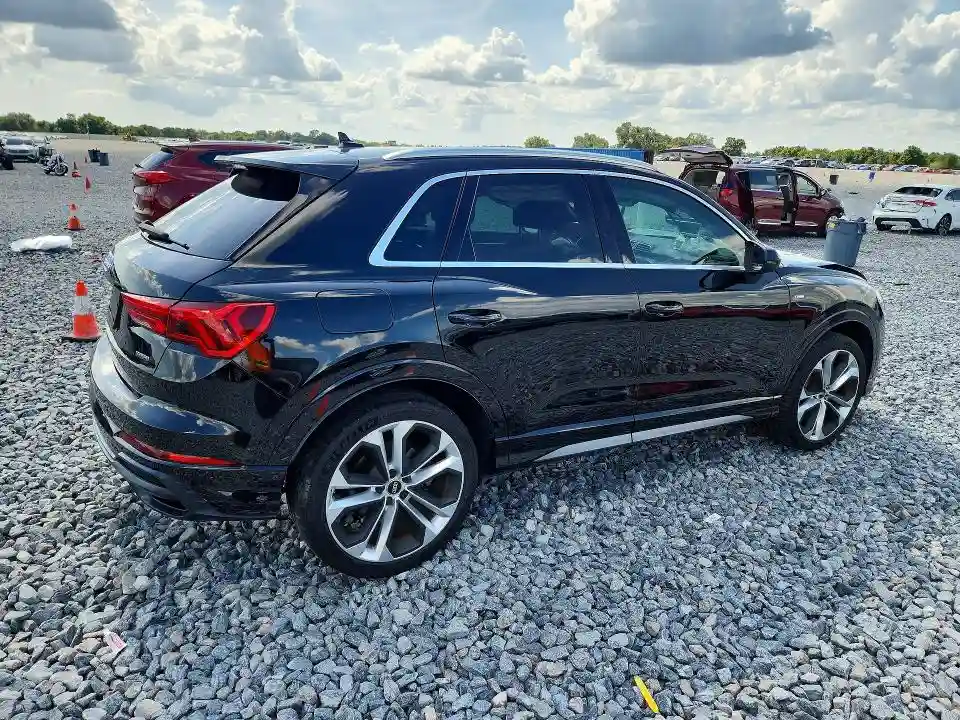 WA1EECF33L1088478 2020 AUDI Q3-2