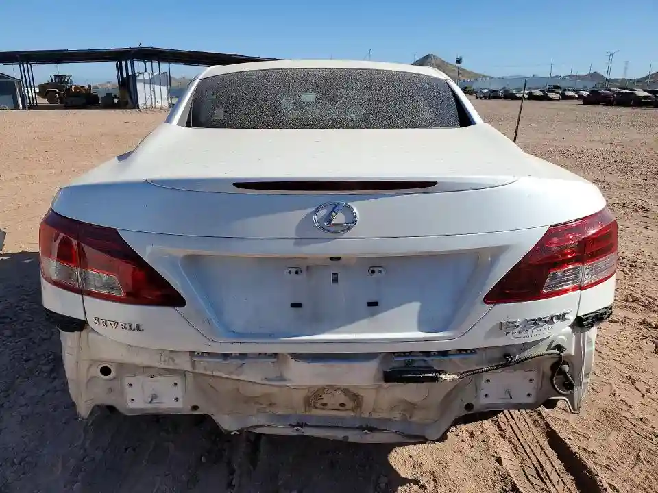 JTHFE2C28F2511424 2015 LEXUS IS-5