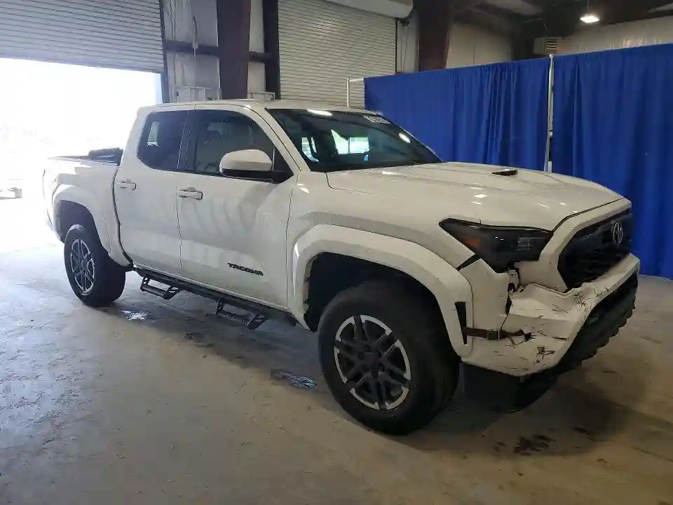 3TYLE5JN8RT023532 2024 TOYOTA TACOMA-3