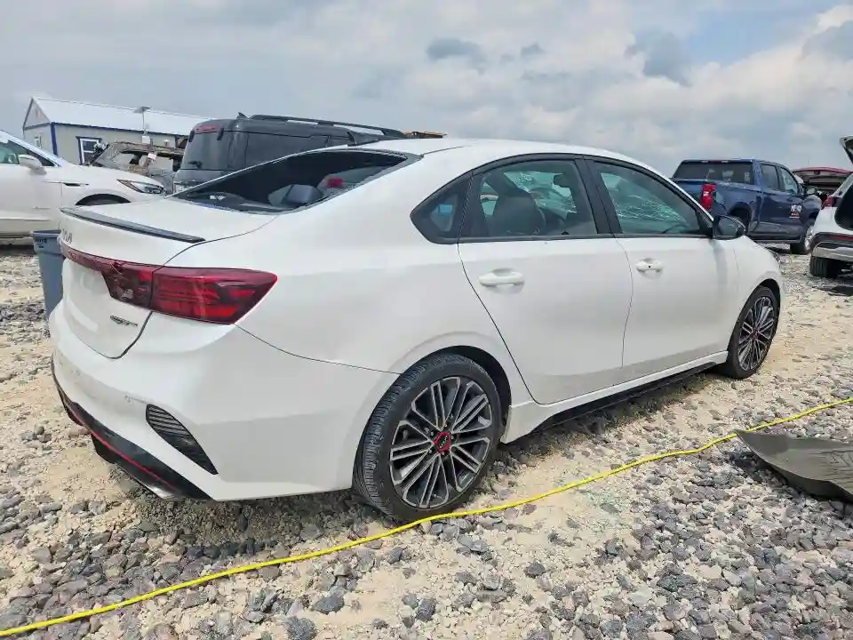 3KPF44AC4RE838888 2024 KIA FORTE-2