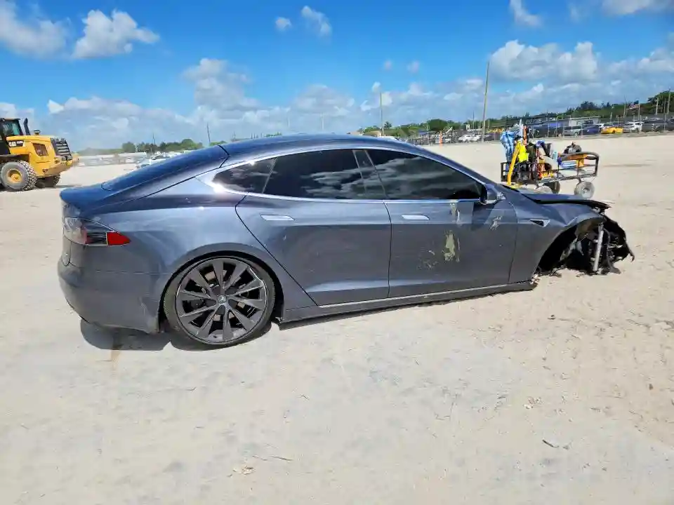 5YJSA1E28KF305109 2019 TESLA MODEL S-2