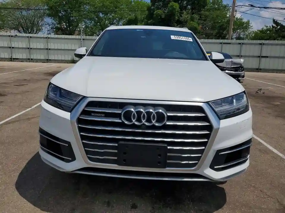 WA1LAAF70KD023577 2019 AUDI Q7-4