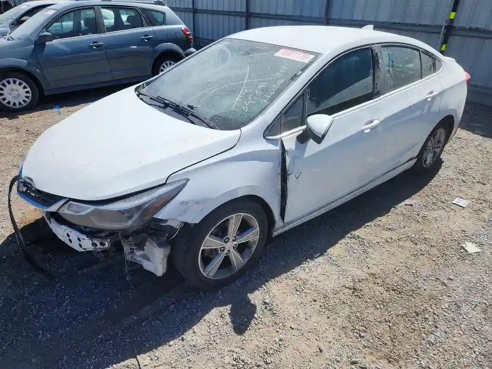 1G1BE5SM5H7267587 2017 CHEVROLET CRUZE-0