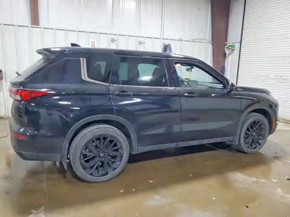 JA4J4UA82PZ048202 2023 MITSUBISHI OUTLANDER-2