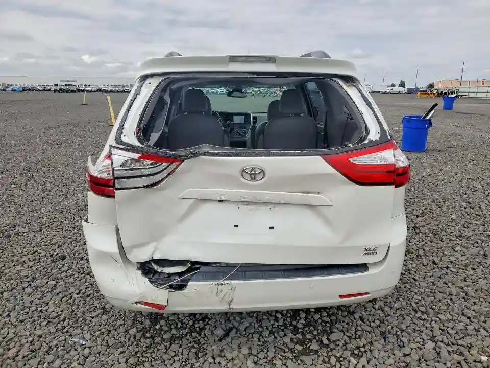 5TDDZ3DC9KS216040 2019 TOYOTA SIENNA-5