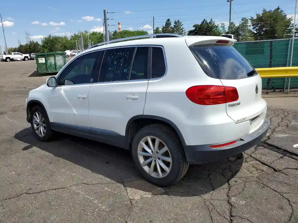 WVGRV7AX7HK016737 2017 VOLKSWAGEN TIGUAN-1