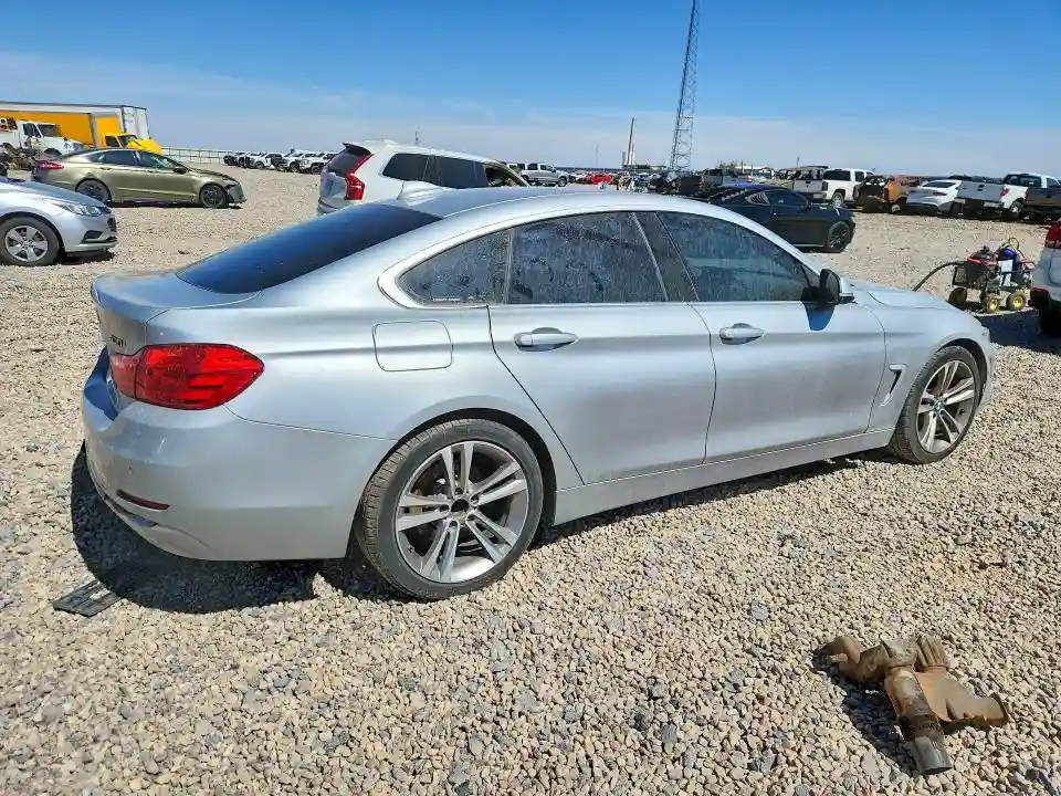 WBA4F7C57HG787240 2017 BMW 4 SERIES-2
