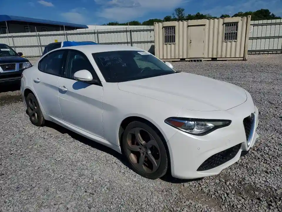 ZARFAEEN9H7560780 2017 ALFA ROMEO GIULIA-3