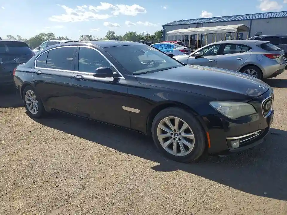 WBAYF4C59FGS99467 2015 BMW 7 SERIES-3