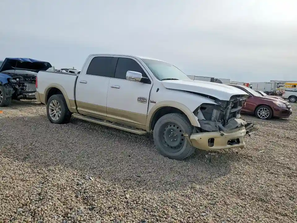 1C6RR7PT4HS720429 2017 RAM 1500-3