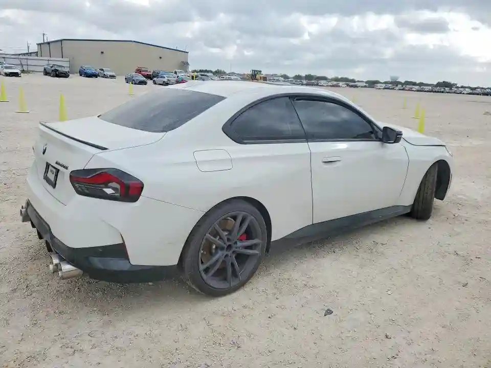 3MW43CM07P8C92067 2023 BMW M2-2
