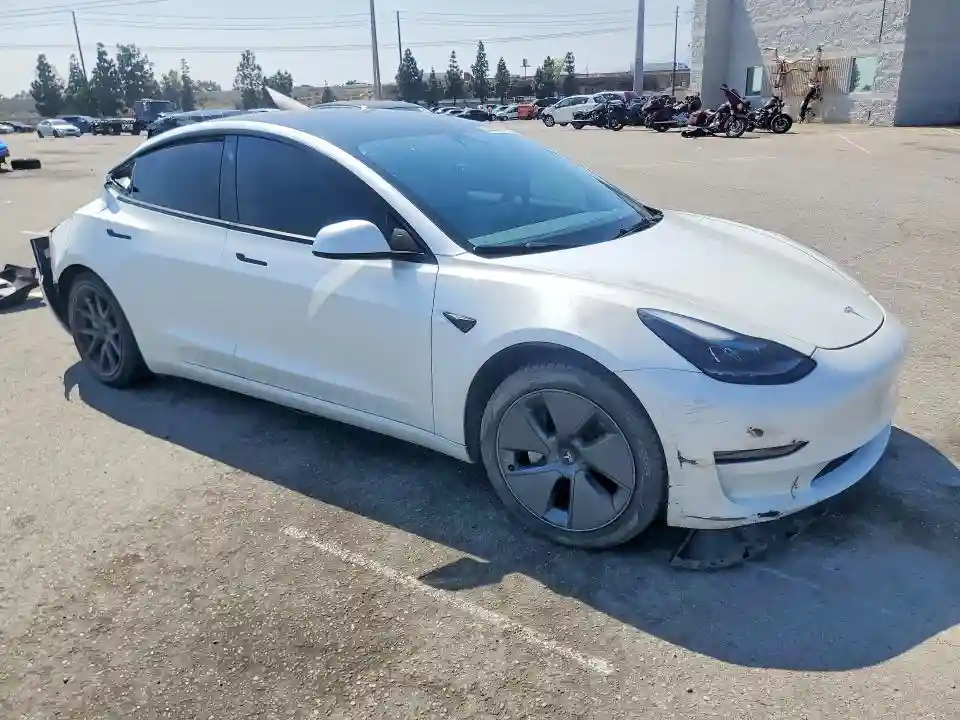 5YJ3E1EA0PF665515 2023 TESLA MODEL 3-3