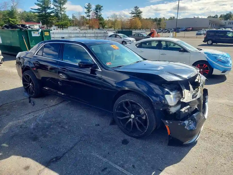 2C3CCARG4GH198568 2016 CHRYSLER 300-3