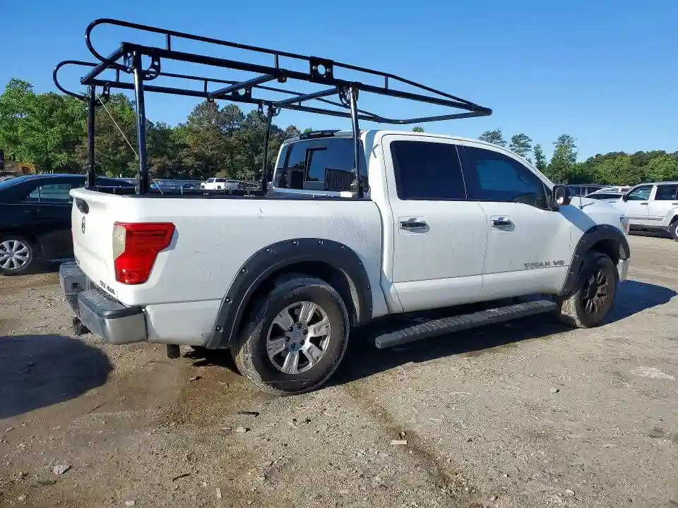 1N6AA1EJ8JN533336 2018 NISSAN TITAN-2
