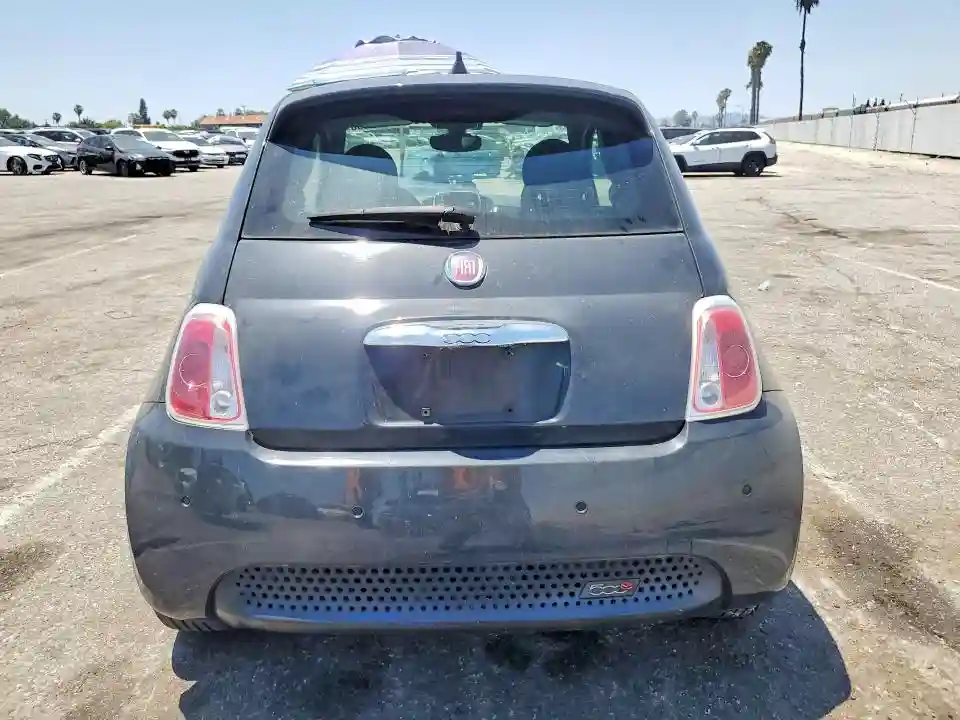 3C3CFFGE1HT514118 2017 FIAT 500-5