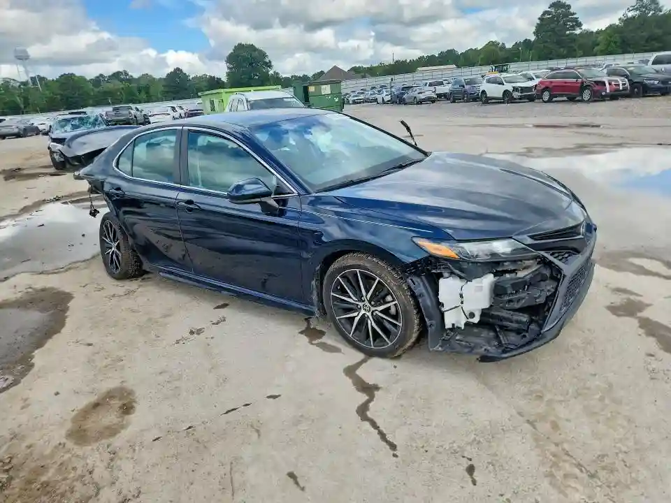 4T1G11AK7MU568354 2021 TOYOTA CAMRY-3