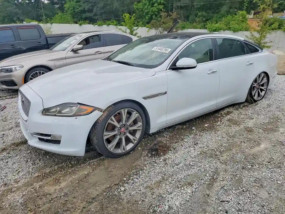 SAJWA2G74H8W10715 2017 JAGUAR XJ-0