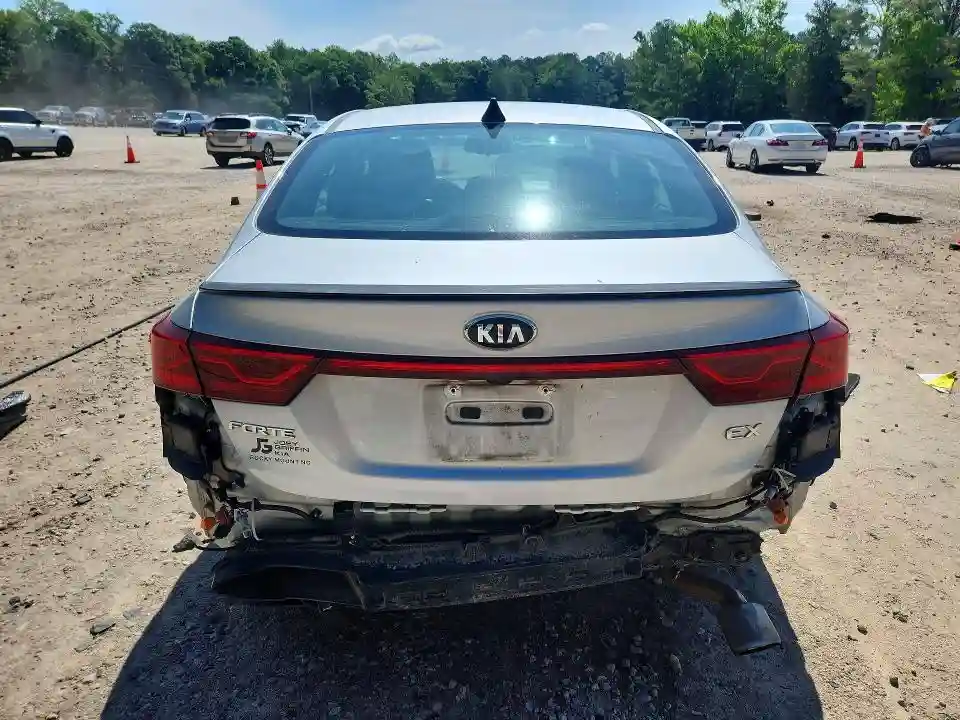 3KPF54AD5LE210741 2020 KIA FORTE-5