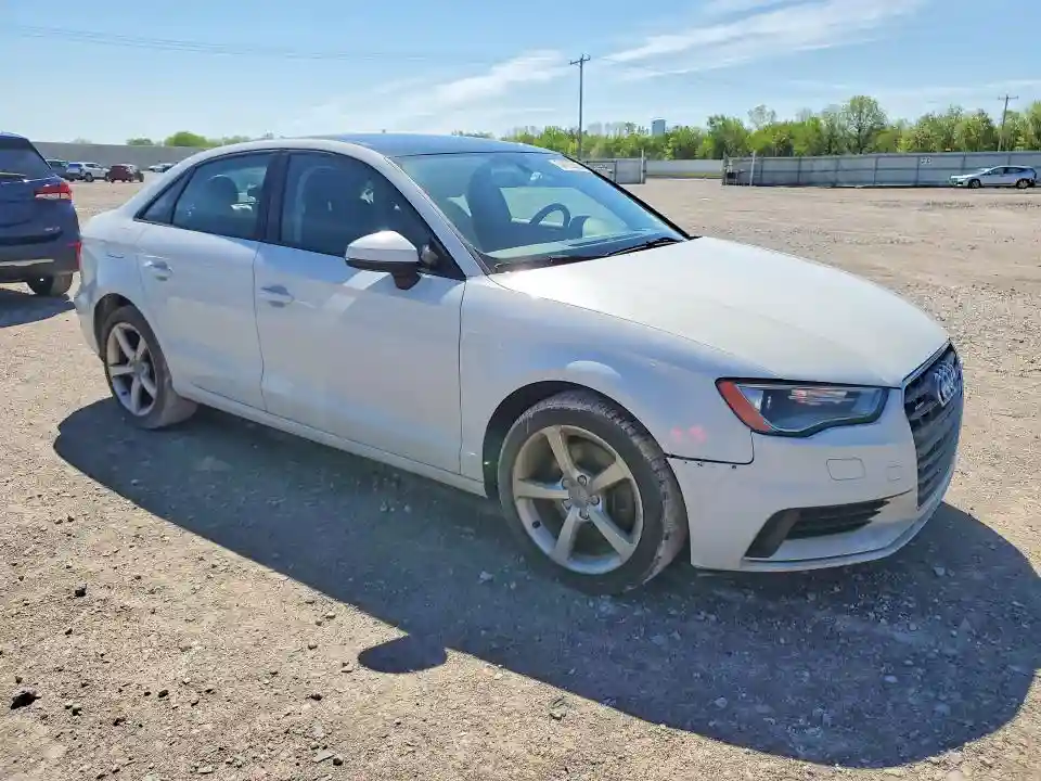 WAUBFGFF8F1045957 2015 AUDI A3-3
