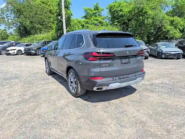 5UX23EU08T9337019 2026 BMW X5-1