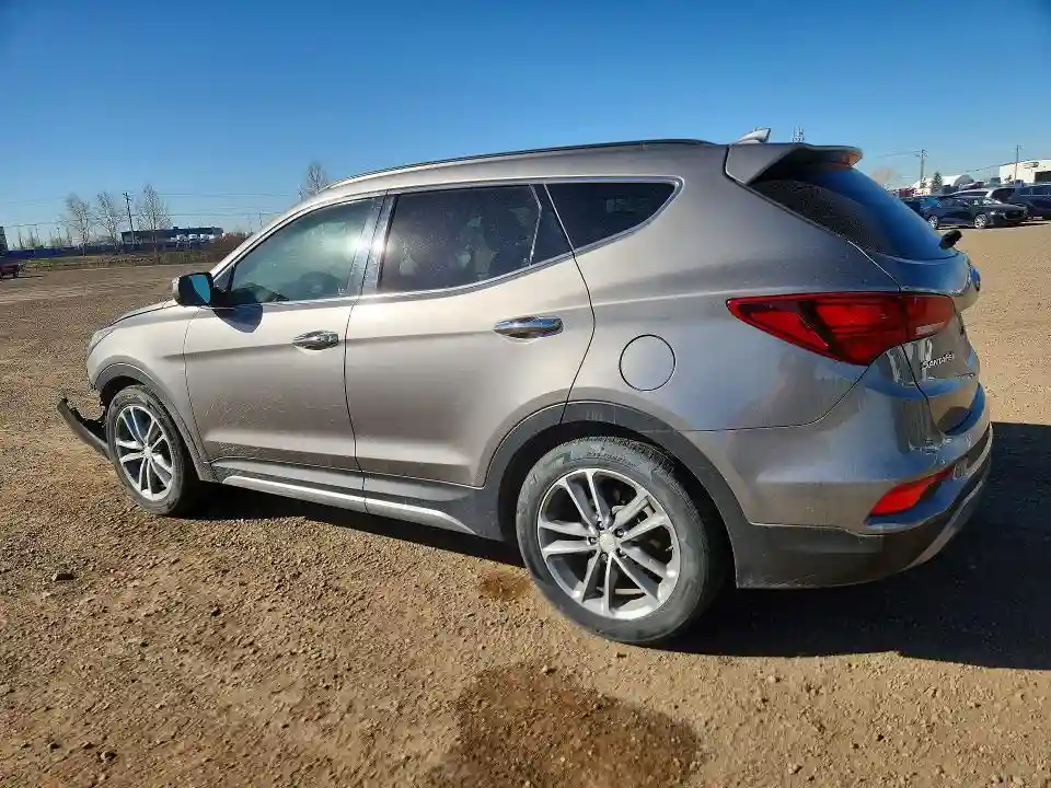 5XYZUDLA2HG482659 2017 HYUNDAI SANTA FE-1