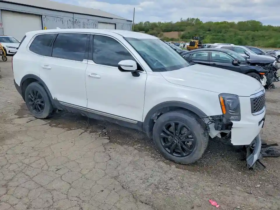 5XYP2DHC3LG015797 2020 KIA TELLURIDE-3