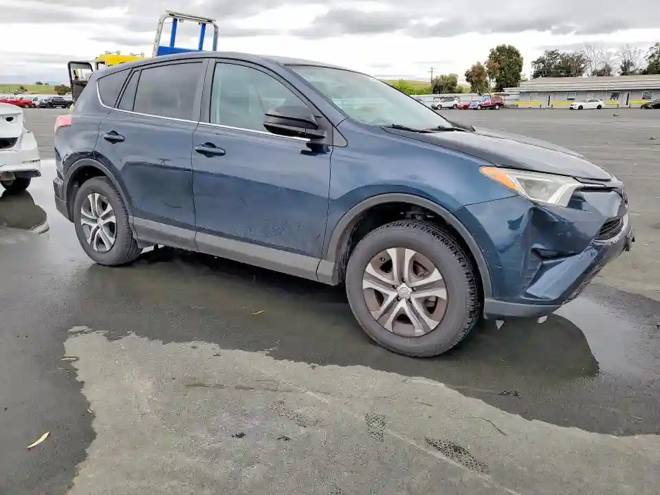 2T3BFREVXJW764905 2018 TOYOTA RAV4-3