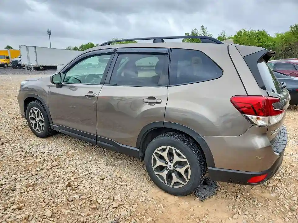 JF2SKAJC5LH405926 2020 SUBARU FORESTER-1
