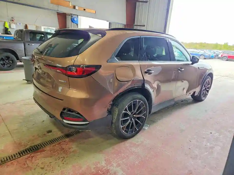 JM3KJDHA3S1111530 2025 MAZDA CX-70-2