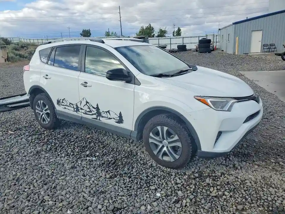 JTMBFREV3JJ207252 2018 TOYOTA RAV4-3