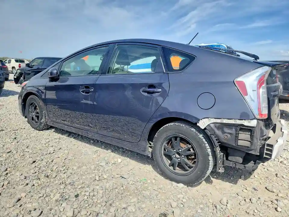 JTDKN3DU0F0420486 2015 TOYOTA PRIUS-1